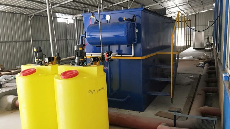 小型饭店油烟净化器：达标使用，守护蓝天**